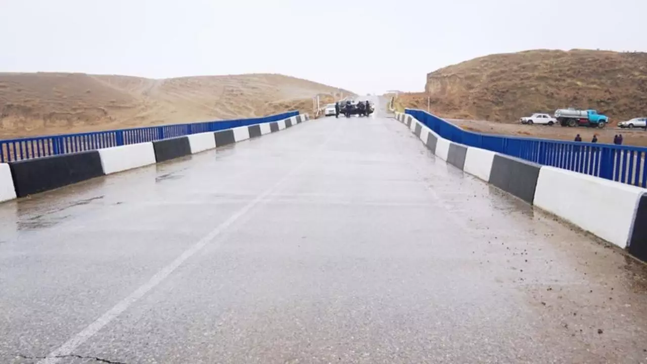 Мост с трещиной выявили на трассе в Туркестанской области