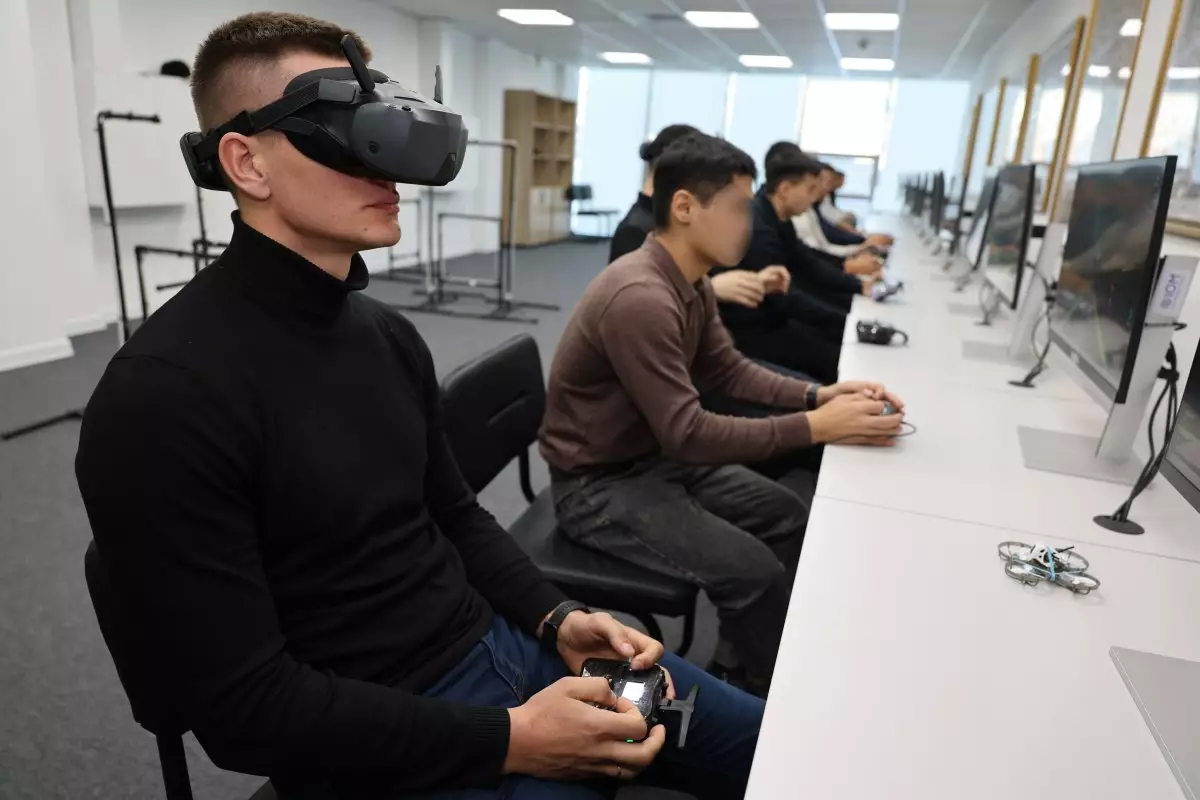 FPV-дроны осваивают бойцы спецподразделения “Бүркіт” Нацгвардии