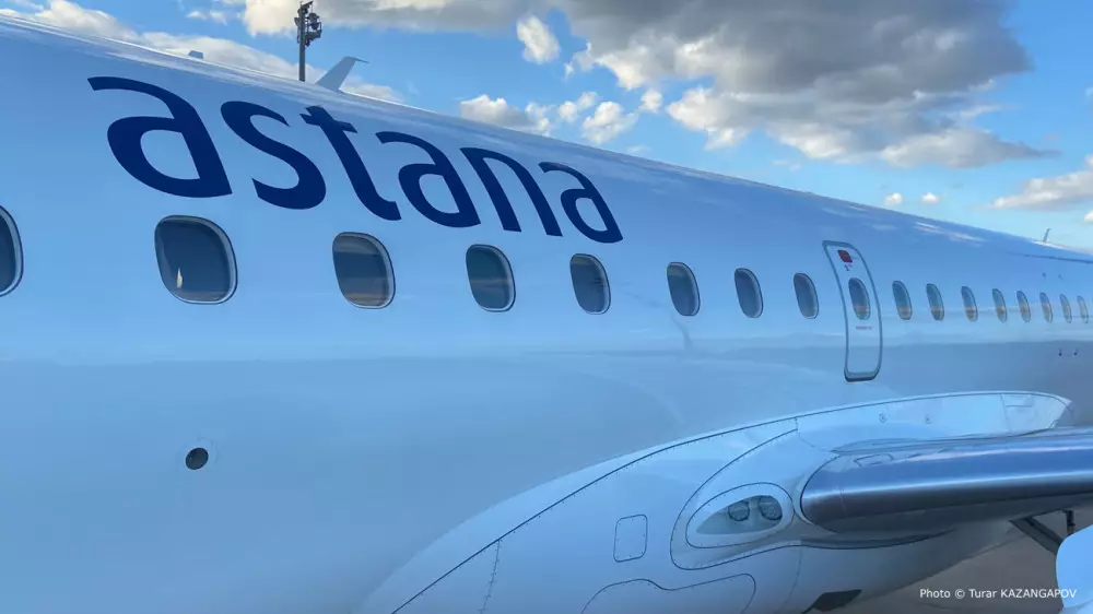 Air Astana ұшағы Делиге шұғыл қонды