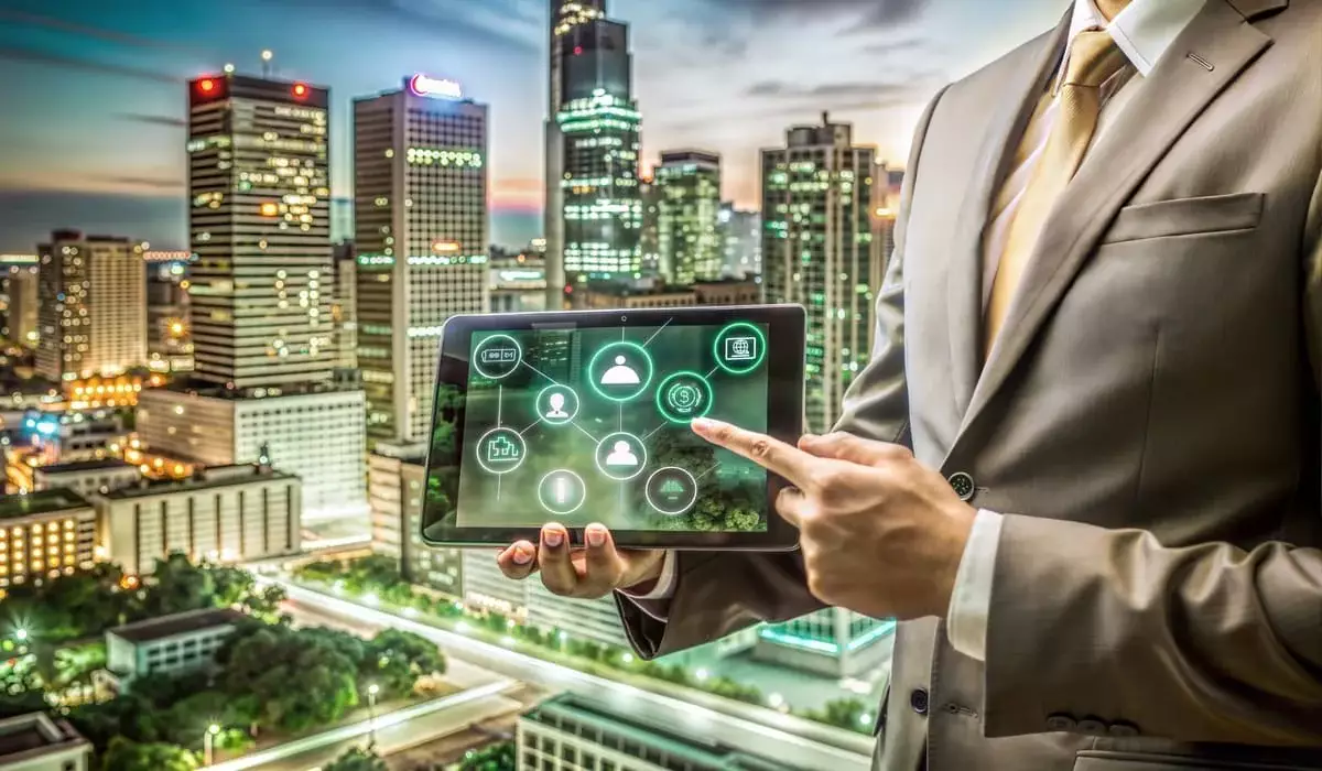 Казахстанцы оценили изменения 2025 года: что реально улучшилось в повседневной жизни