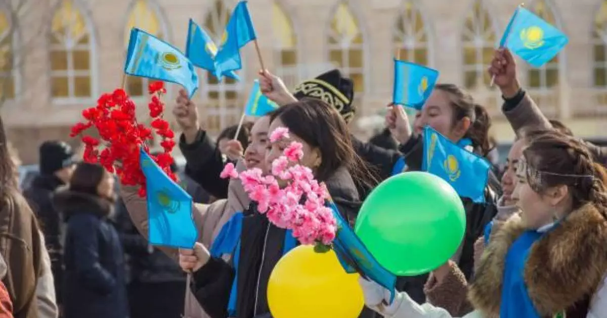  Қазақстандықтар 2025 жылғы өзгерістерді оң бағалады – зерттеу 