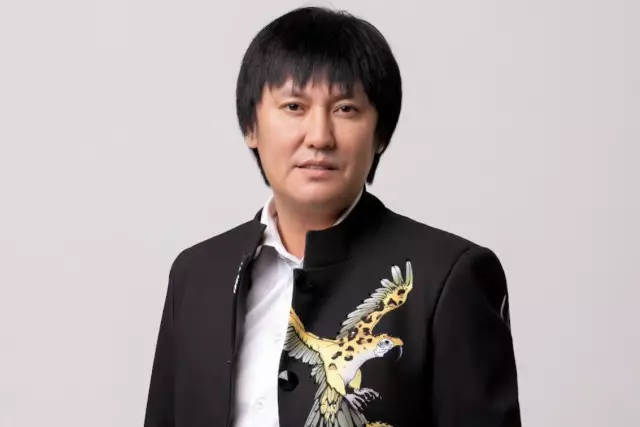 Өмірқұл Айниязов: “Баламды ата-әжесіне берерде бір талап қойдым”