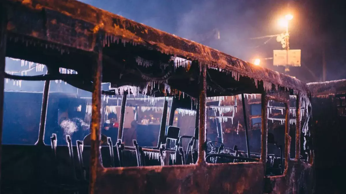 Қосшы қаласында жолаушылар автобусы өртеніп кетті