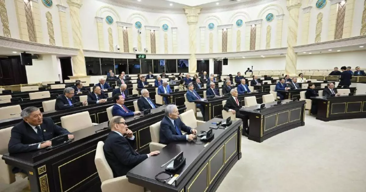  Сенат заңға қайшы контентті шектеуге қатысты түзетулерді бірінші оқылымда мақұлдады 