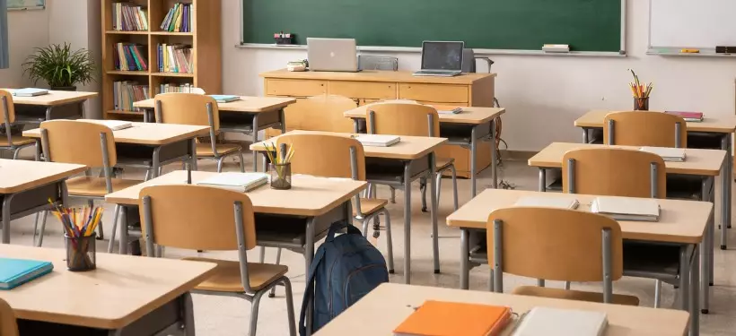 Занятия для начальной школы перевели на "дистанционку" во вторую смену в Семее