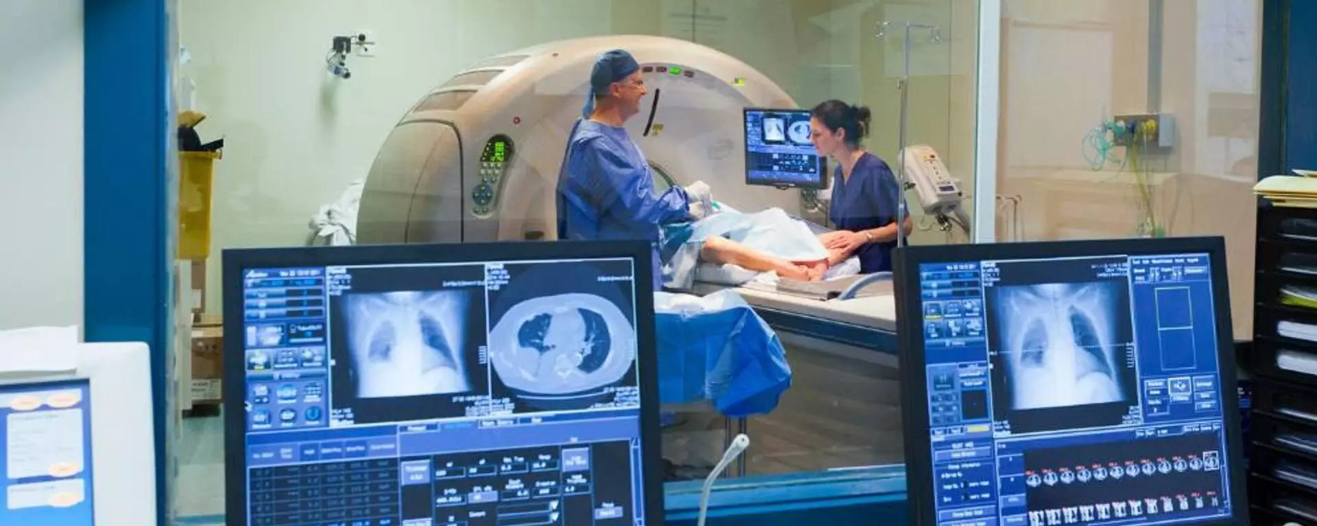 Казахстанцев будут проверять на наличие рака лёгкого