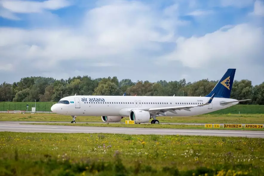 Air Astana ұшағы Делиге шұғыл қонды 