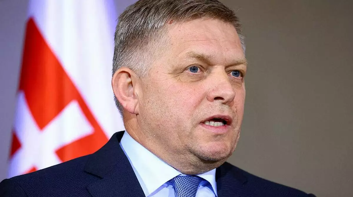 Автомобиль со ступенями врезался в самолёт премьера Словакии в Брюсселе