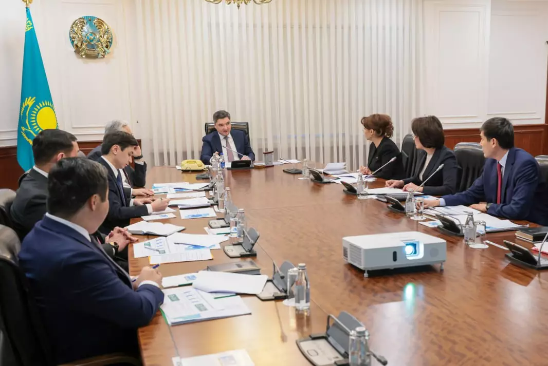 В Правительстве рассмотрели цифровую трансформацию ОСМС