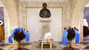 Бикен Римова атындағы драма театрына академиялық мәртебесі берілуіне орай салтанатты шара өтті