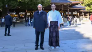 Тоқаев Мейджи Джингу ғибадатханасын аралады