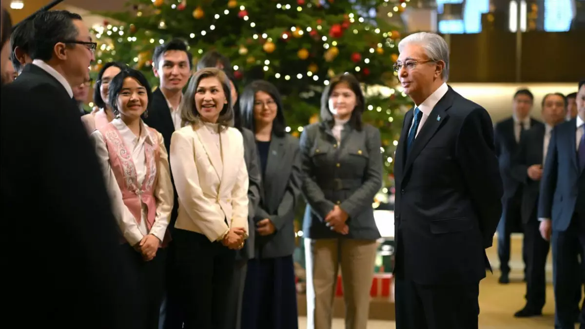 Президент Жапониядағы қазақстандық мамандармен кездесті