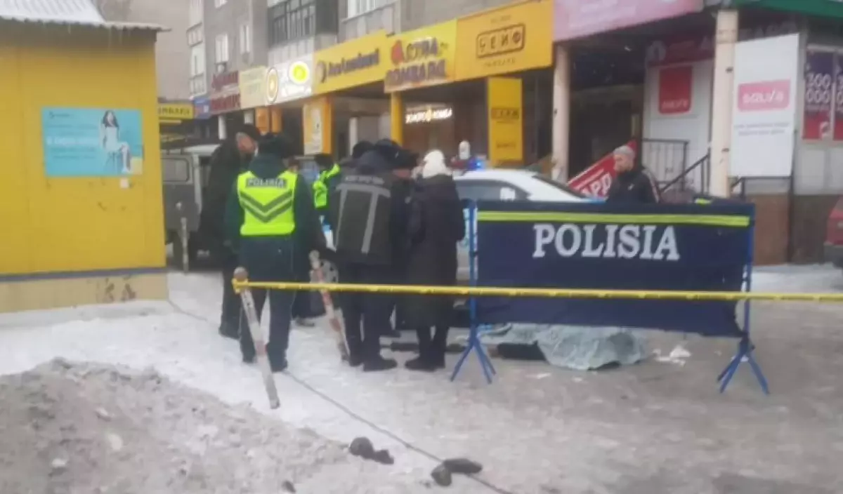 Мужчина умер прямо на улице в Семее