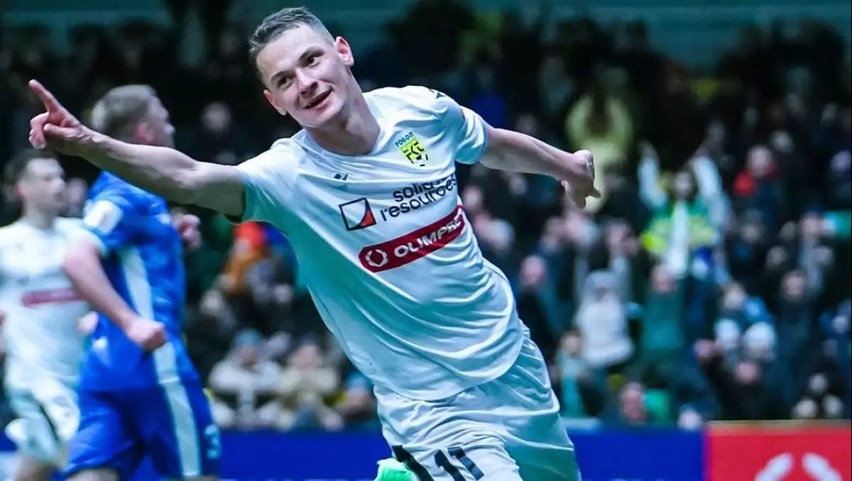 Чесноков в Шотландии: когда казахстанец дебютирует за «Хартс»