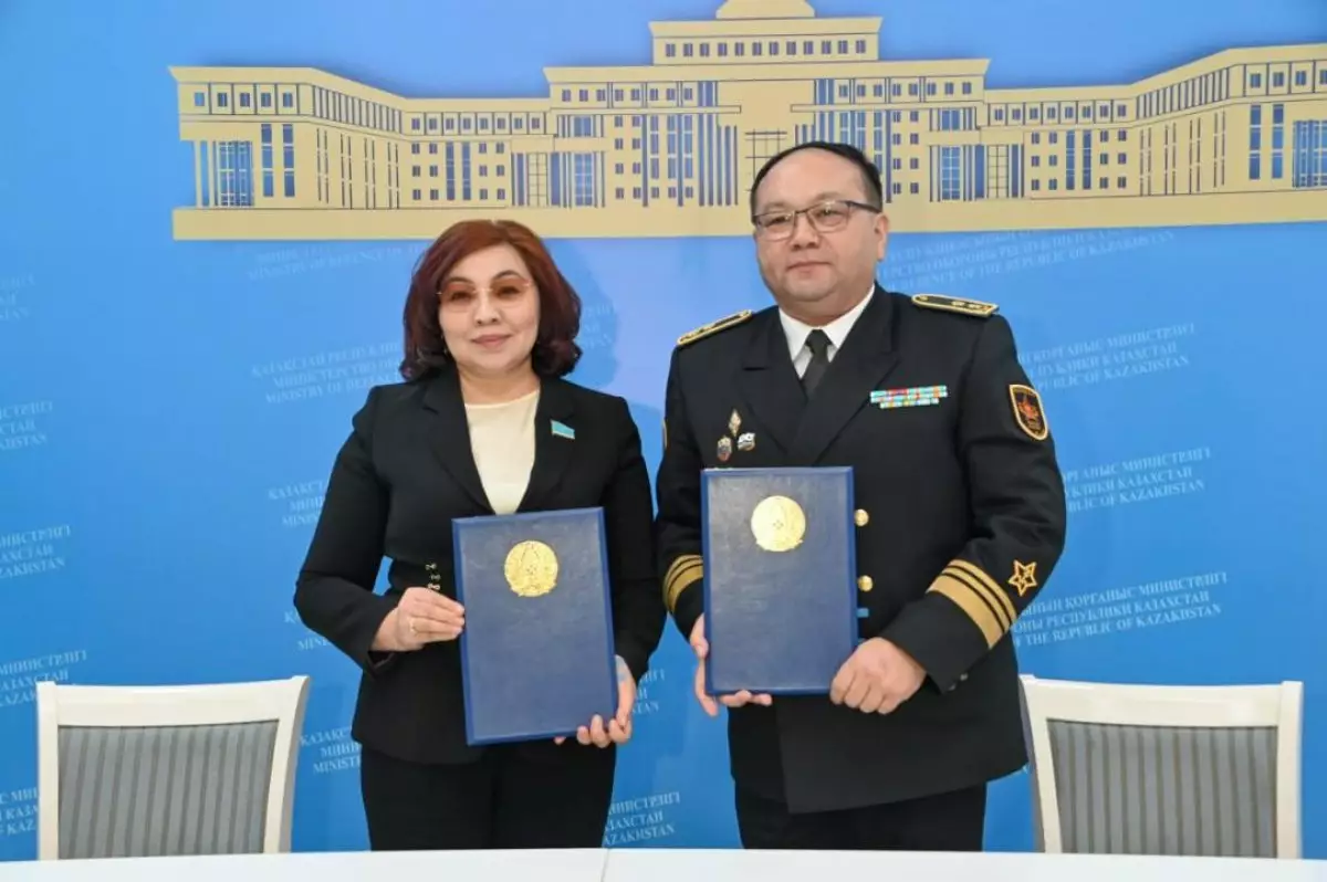 Минобороны и Клуб главных редакторов подписали меморандум о сотрудничестве