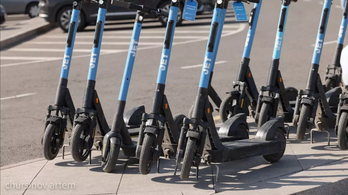 Электросамокаттарды бақылау күшейеді: заң президентке жолданды