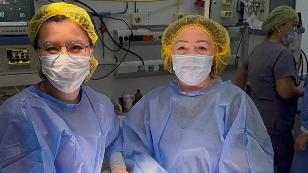 Гигантскую миому матки удалили у пациентки в Алматы
