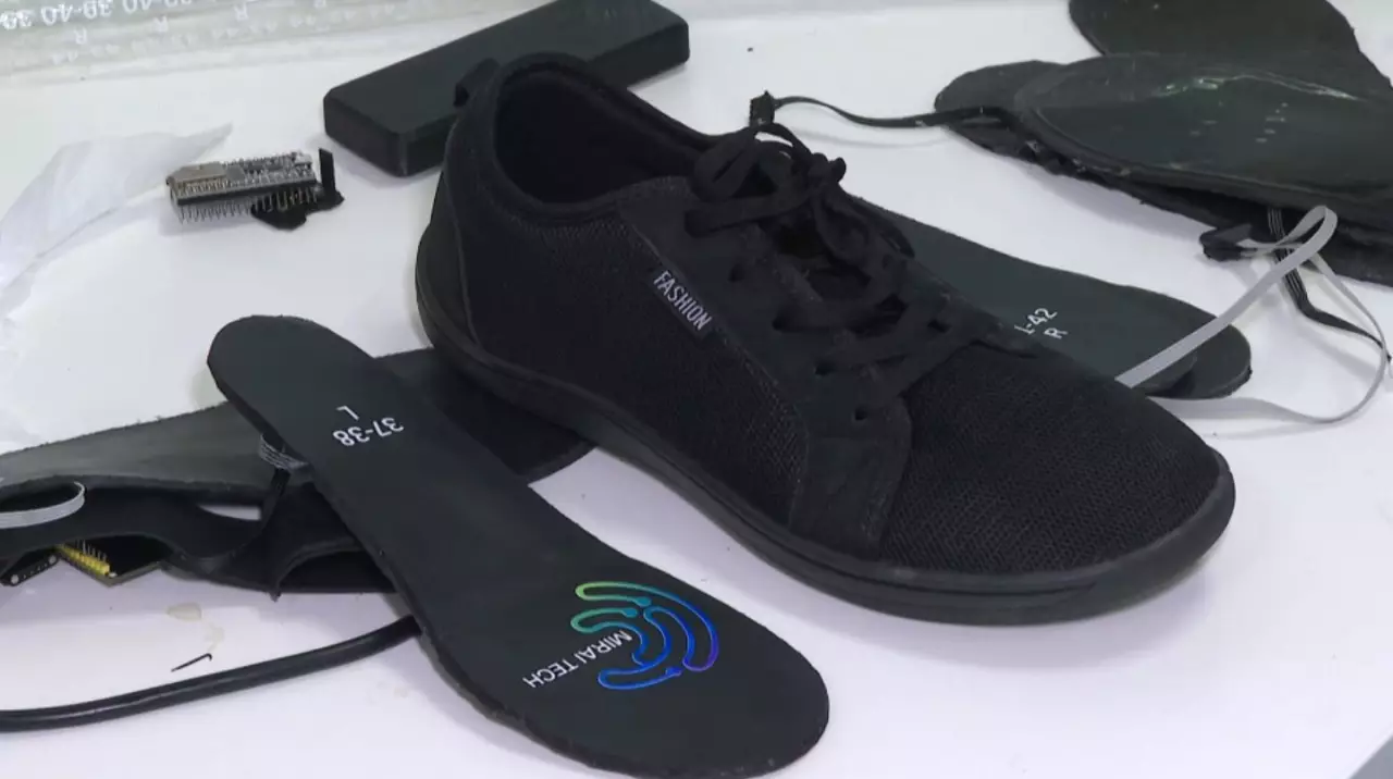 «Умные» сенсорные стельки разработала казахстанка