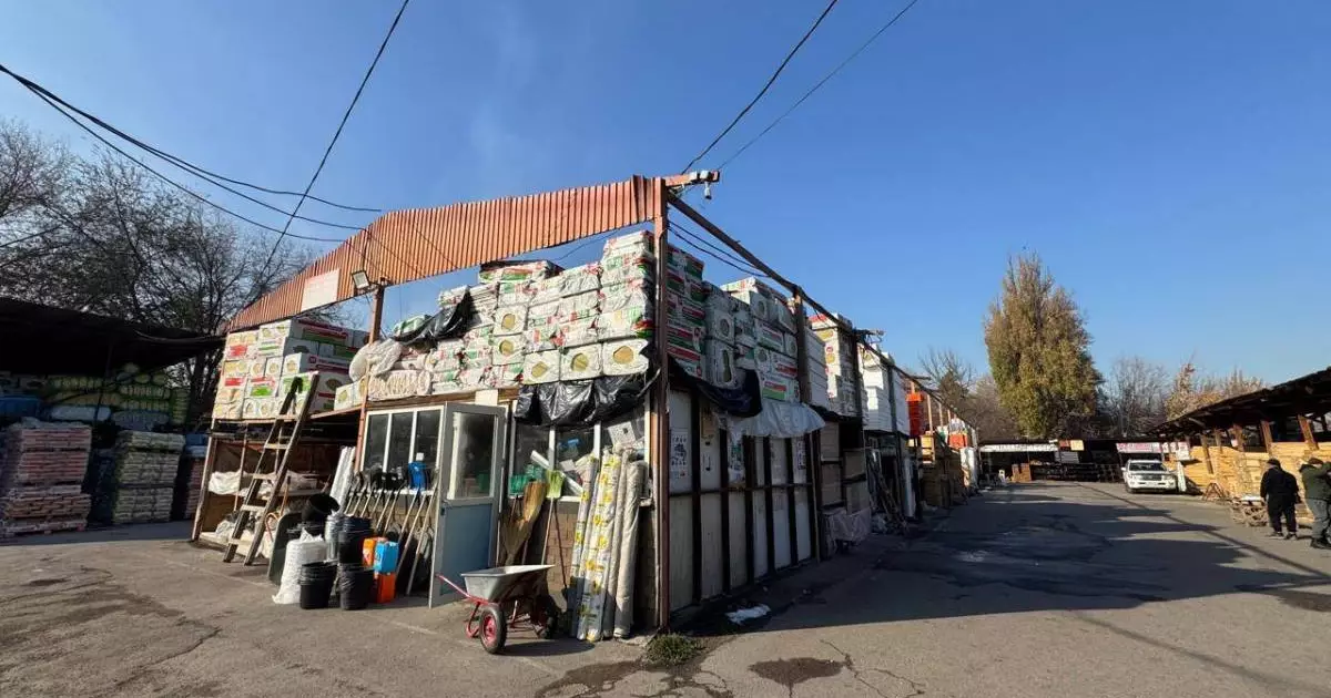  Алматыда заңсыз салынған базар бұзылатын болды 