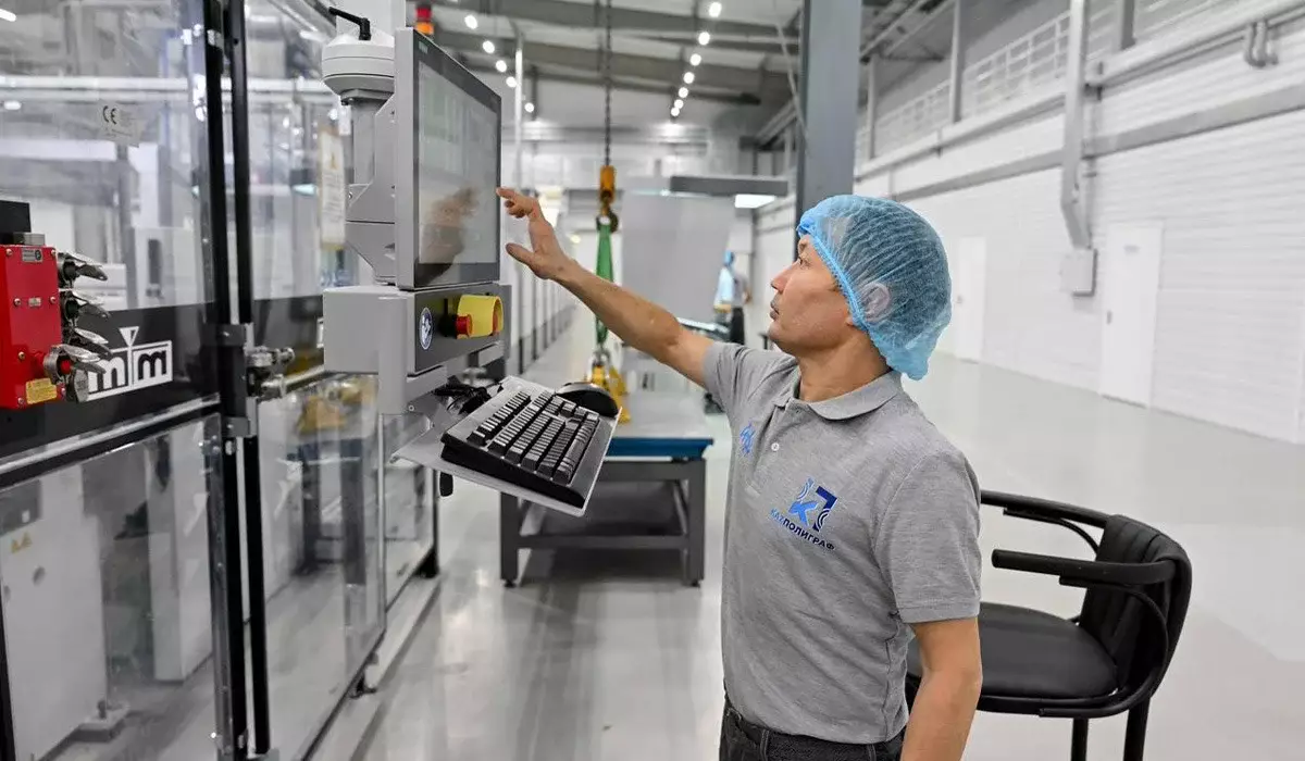 В Семее открыт современный цех по производству картонной упаковки