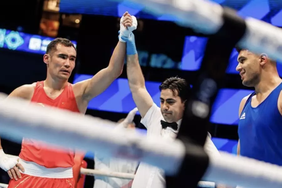 Чемпион атанды! Қазақ боксшы Қытайда топ жарды