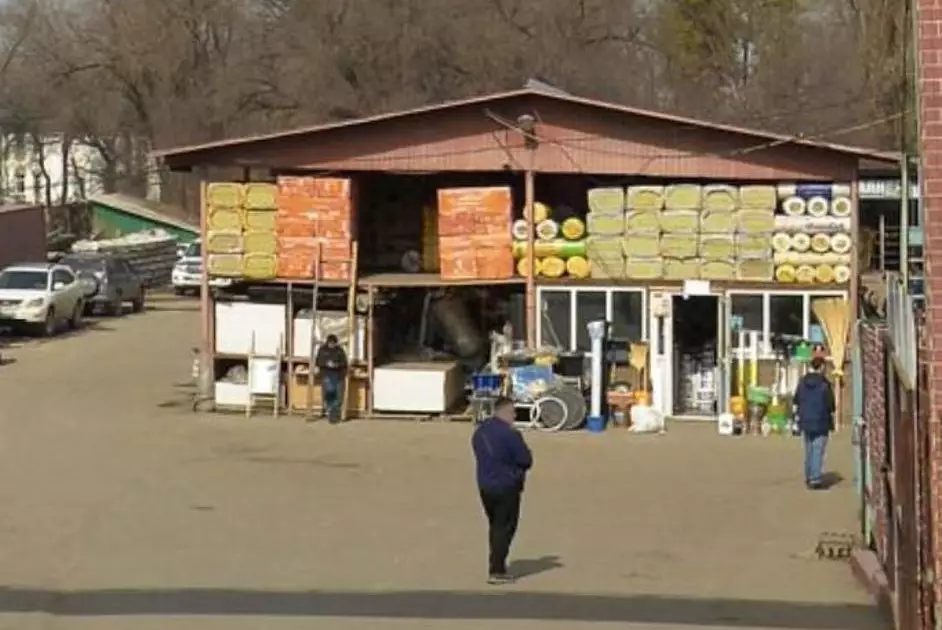 В Алматы начат снос незаконного рынка