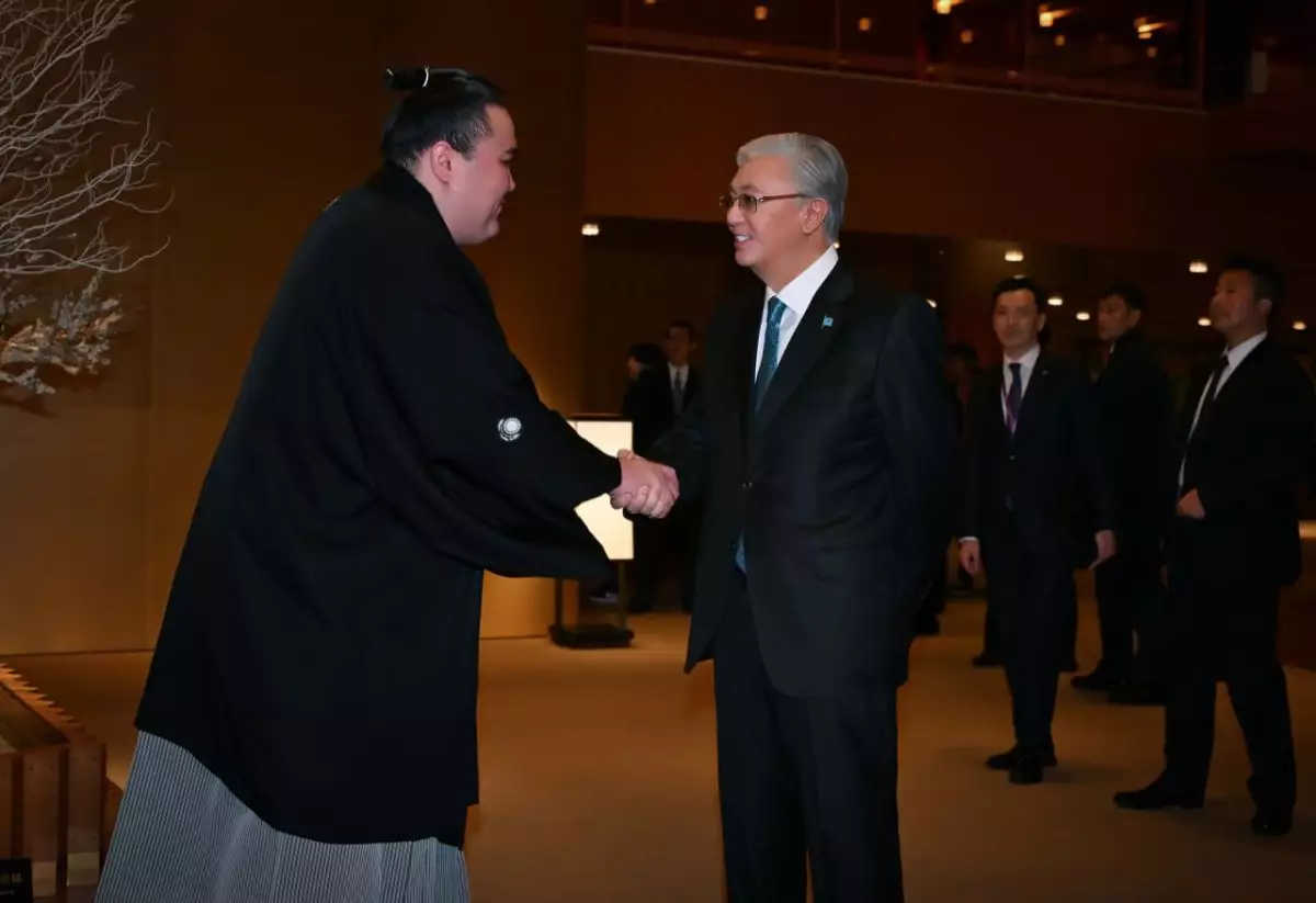 Тоқаев атақты сумошы Ерсін Балтағұлмен кездесті