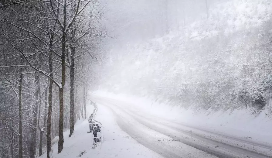 Движение ограничили на республиканской трассе в двух областях Казахстана