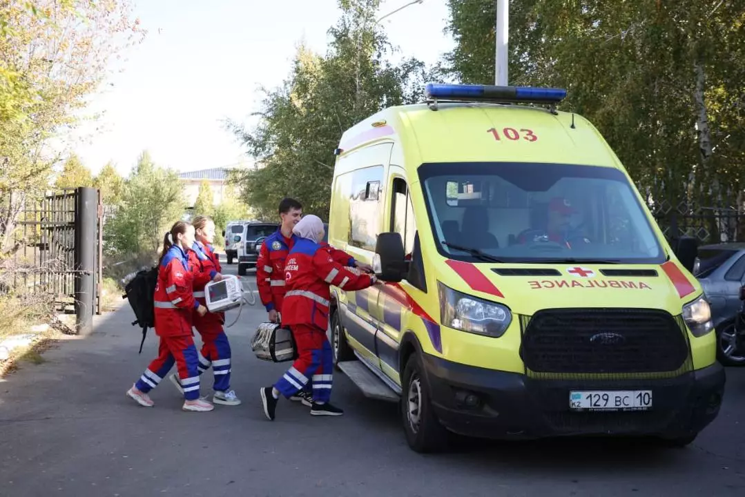 Казахстан ужесточил уголовную ответственность за нападения на медработников.