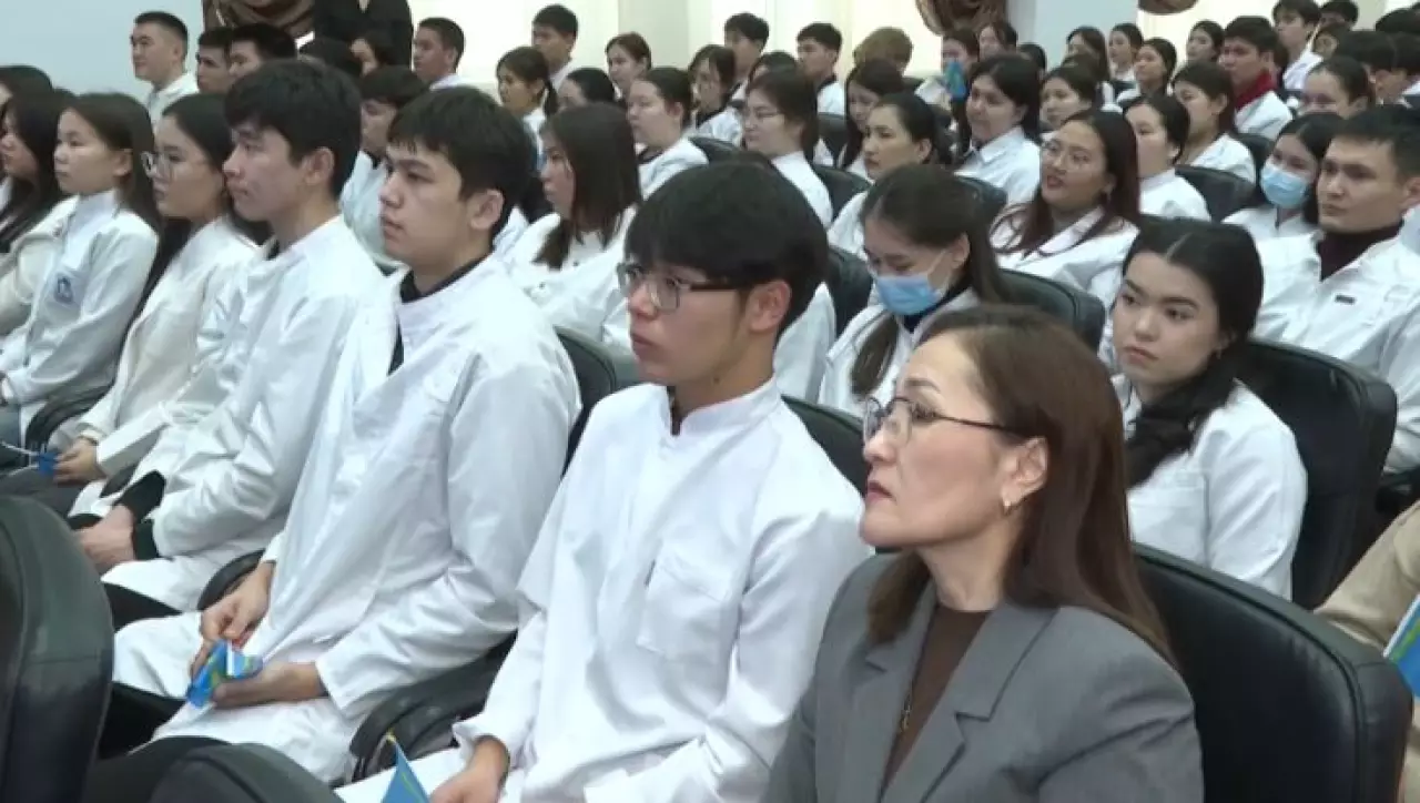 Молодёжь Актобе обсуждает национальные ценности