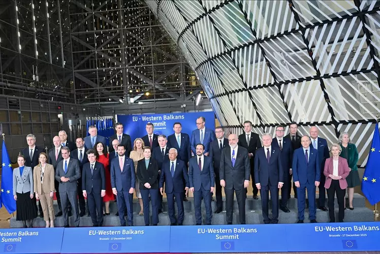 В Брюсселе проходит последний в 2025 году саммит ЕС