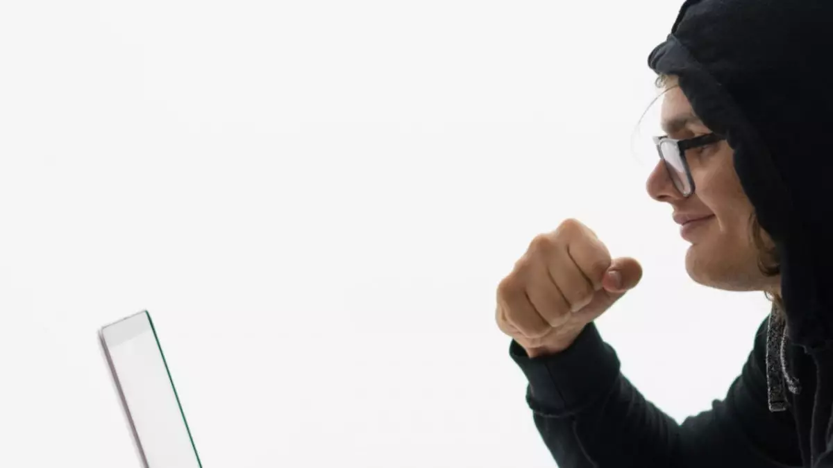 "Egov қызметкерлерімен" сөйлесемін деген: СҚО тұрғыны 5 млн теңгесінен айырылып қалды