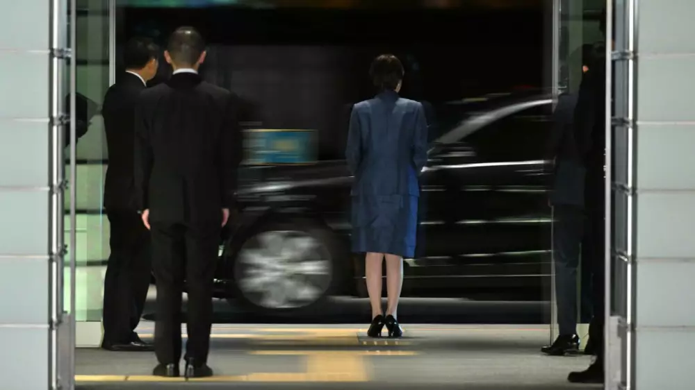 Паузы и жесты: как Токаев удивил премьера Японии