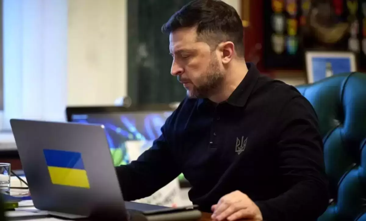 Зеленский Украинадағы сайлаудың форматы туралы айтты