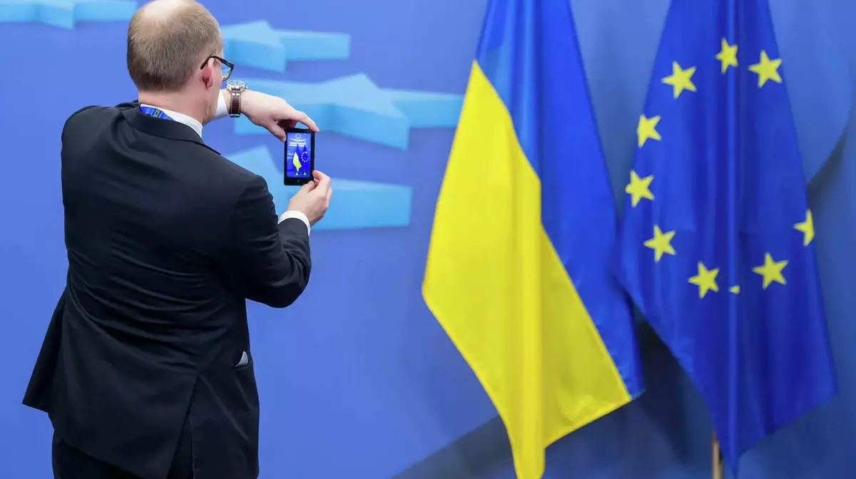 16 часов переговоров: ЕС одобрил рекордную финансовую помощь Украине