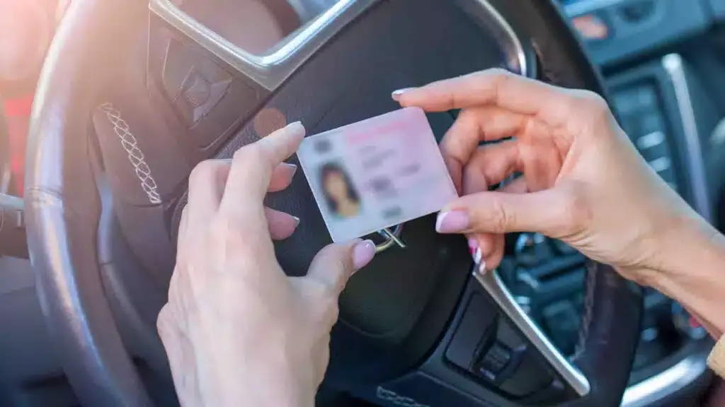 1 қаңтардан бастап төлқұжат пен жүргізуші куәлігін алу құны өзгере ме?