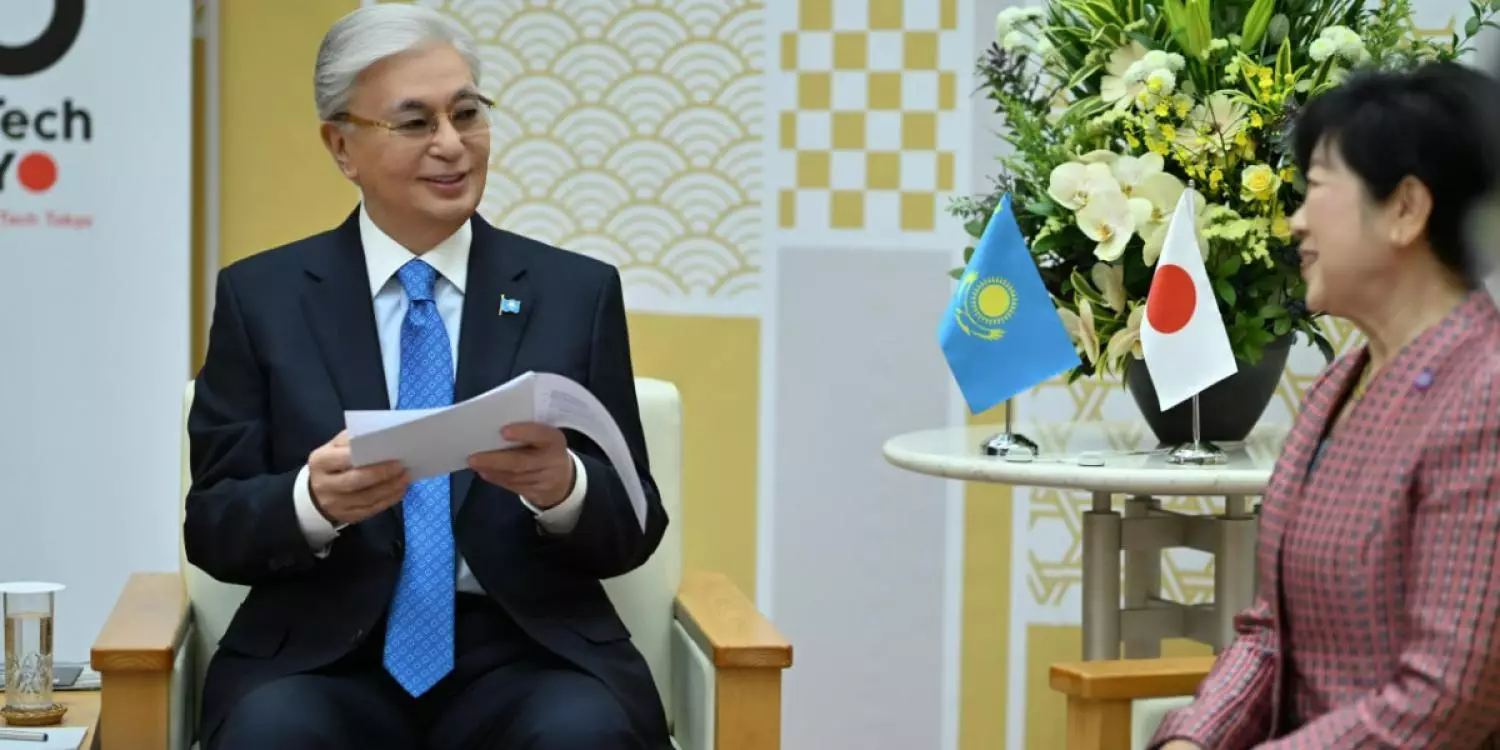 Токио губернаторы қазақ тілінде сөйлеп, Тоқаевты таңғалдырды