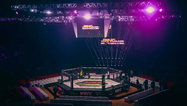 Нокаутом за 11 секунд завершился со-главный бой Казахстан - Россия