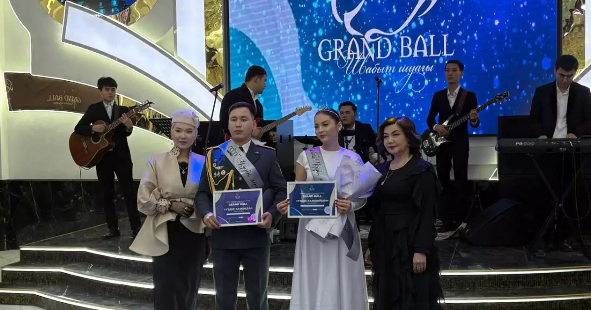   Ұлттық ұлан офицері – вальс ханзадасы атанды   