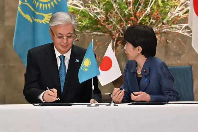 Президенттің Жапонияға сапары ел экономикасына не береді? – Асхат Аймағамбетов пікірі