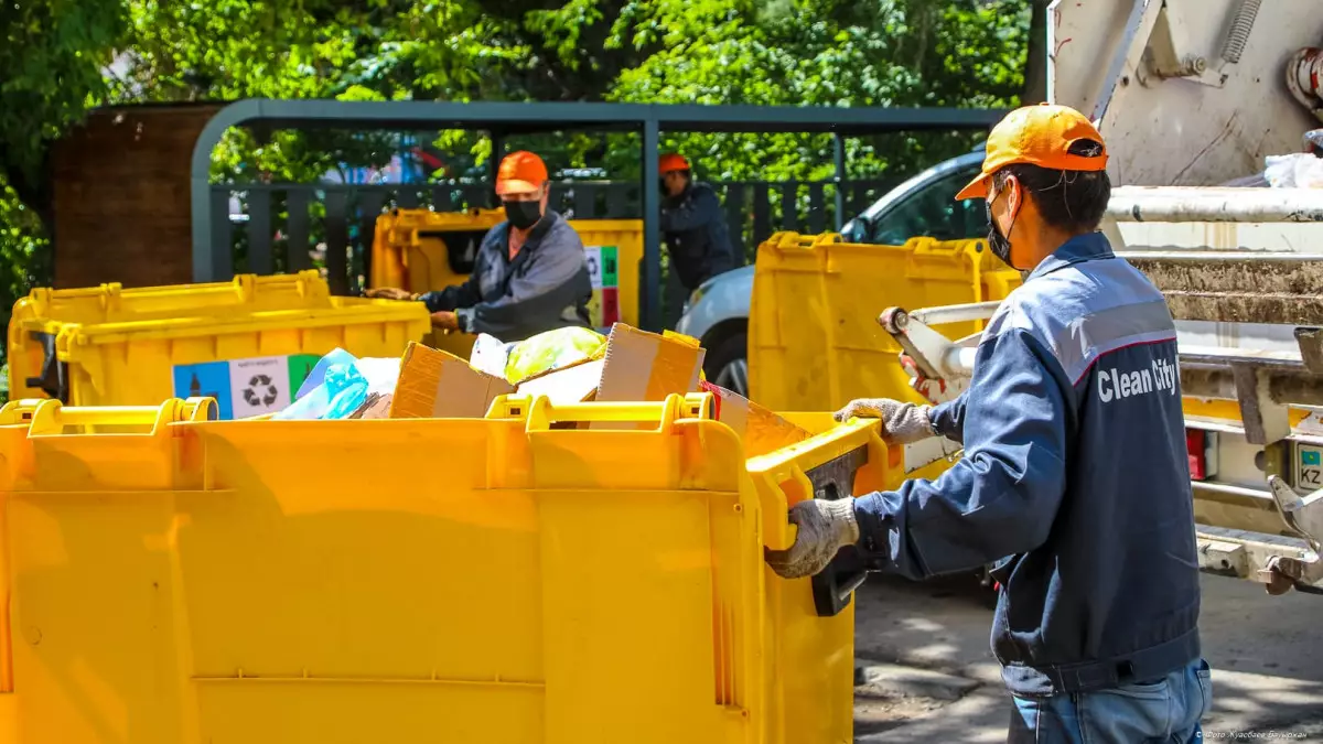 Қоқысты әкімдер емес, тұрғындар төгеді – Павлодар облысының әкімі