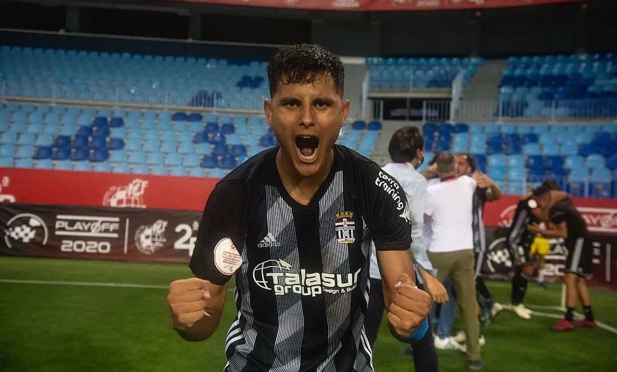 «Лукасу не подходит искусственное покрытие»: эксперт о новичке «Кайсара» из Бразилии