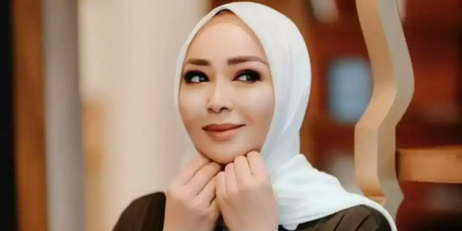 «Құдайым, көзі көрмейтін болса да, бір ұл берші»: Айнұр Тұрсынбаева тосын жазбасымен елді ойландырып қойды 