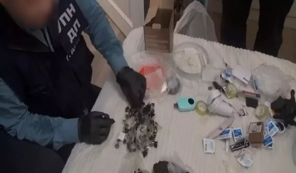 Астанада 2003 жылғы жігіттің үйінен есірткі қоймасы табылды