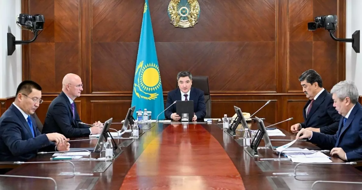  «Таза көмір» және эмиссияларға мониторинг жүргізудің автоматтандырылған жүйесі: Олжас Бектенов «Жасыл экономика» жөніндегі кеңестің отырысын өткізді 