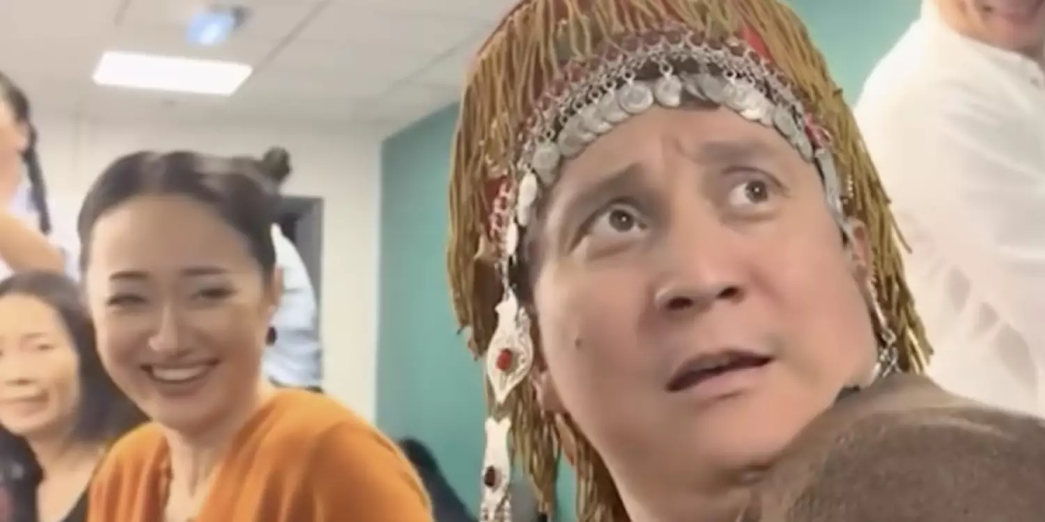 «Әзілін әйелі ғана түсінеді»: Қайрат Әділгерей тағы да сынның астында қалды