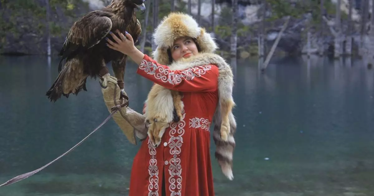  Чили көшесінде күй тартқан медбике Андреа 