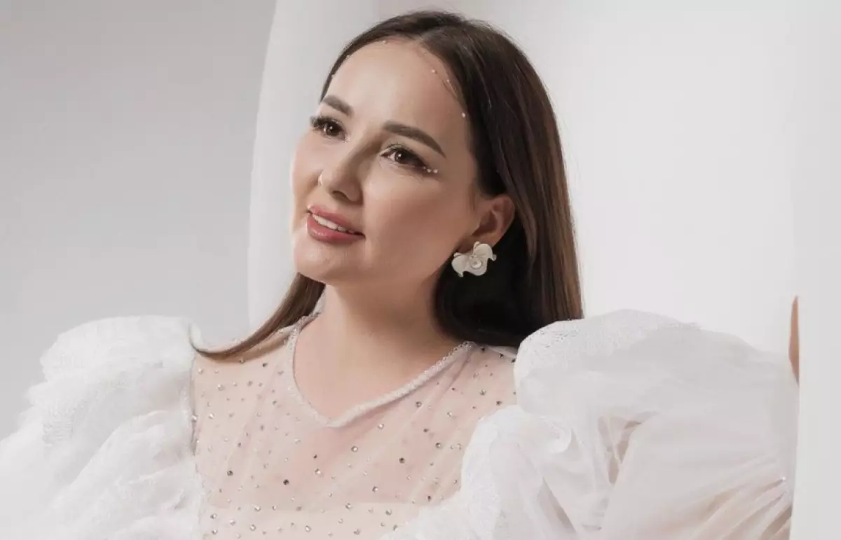 «Кеше таныстым»: Жазира Байырбекова келінін көрсетті (ФОТО)