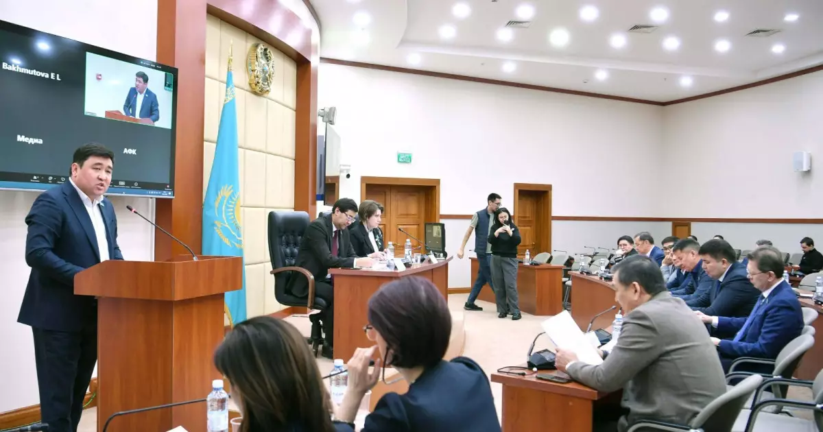   «Полис бар – қорғаныс жоқ»: «AMANAT» партиясының Фракциясы жол-көлік оқиғасы кезінде сақтандыру төлемдерін ұлғайтуды ұсынады   