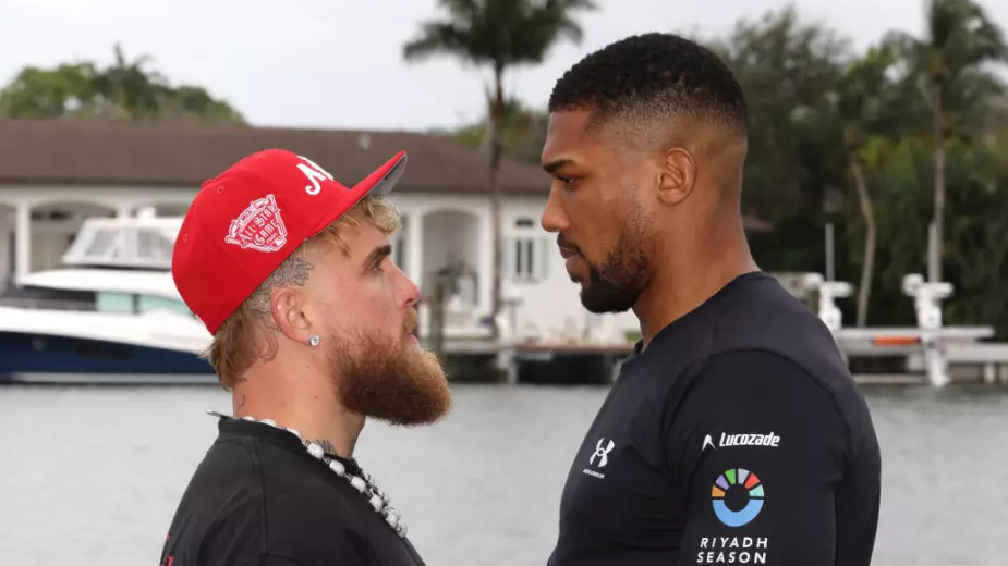 Джейк Пол получил преимущество в бою с Энтони Джошуа